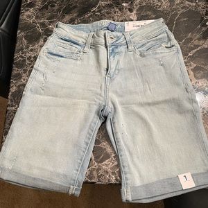 NWT Arizona Jean Company Bermuda Shorts SZ 1